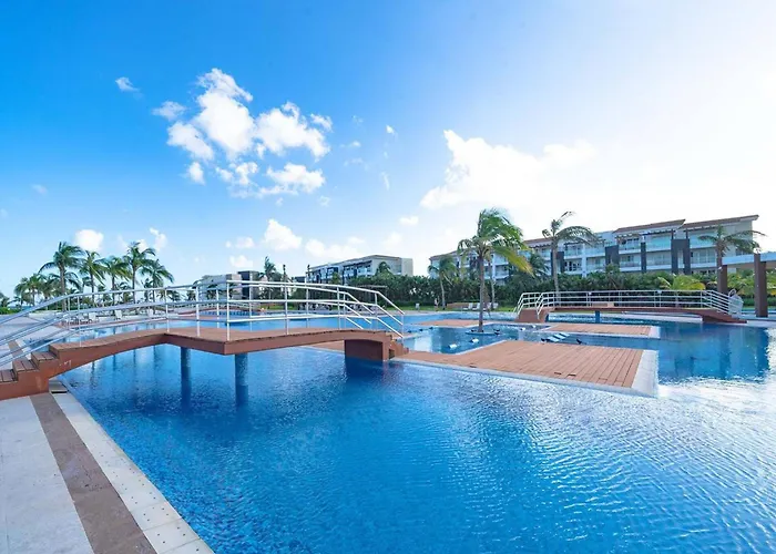 Сasa de vacaciones Luxury 3 Bedroom - Beachfront Complex At Mareazul - Buena Vida *