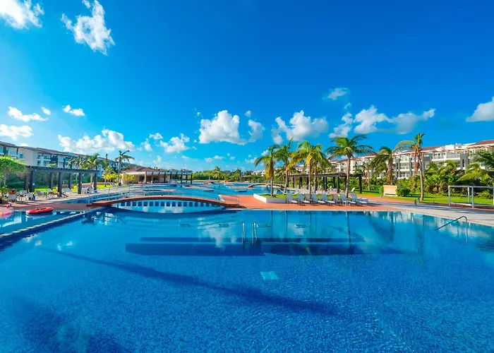 Сasa de vacaciones Luxury 3 Bedroom - Beachfront Complex At Mareazul - Buena Vida